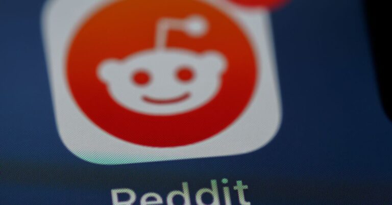 Social Media Platform Reddit Discloses Bitcoin (BTC) and Ether (ETH) Holding in IPO Filing